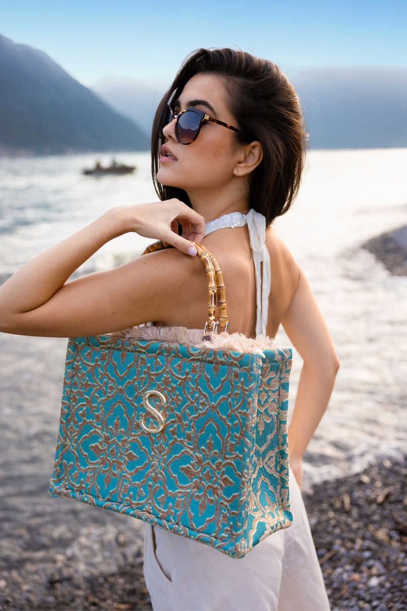 AKROGIALI MEDIUM TOTE BAG